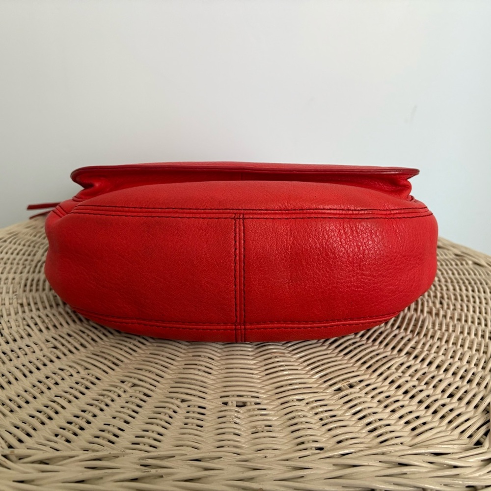 Fossil Karli Hobo Coral Leather Shoulder/Crossbody Bag - Picture 3 of 8